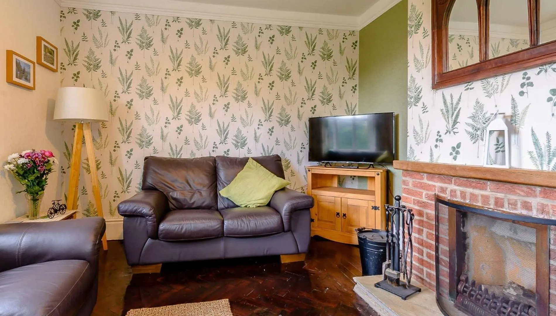 2 Bed In Londesborough 88620 Villa 0*,